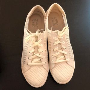 NEW Naturalizer white mesh Morrison 3 sneakers